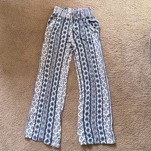 Blue and white patterned wide leg pants, size XS